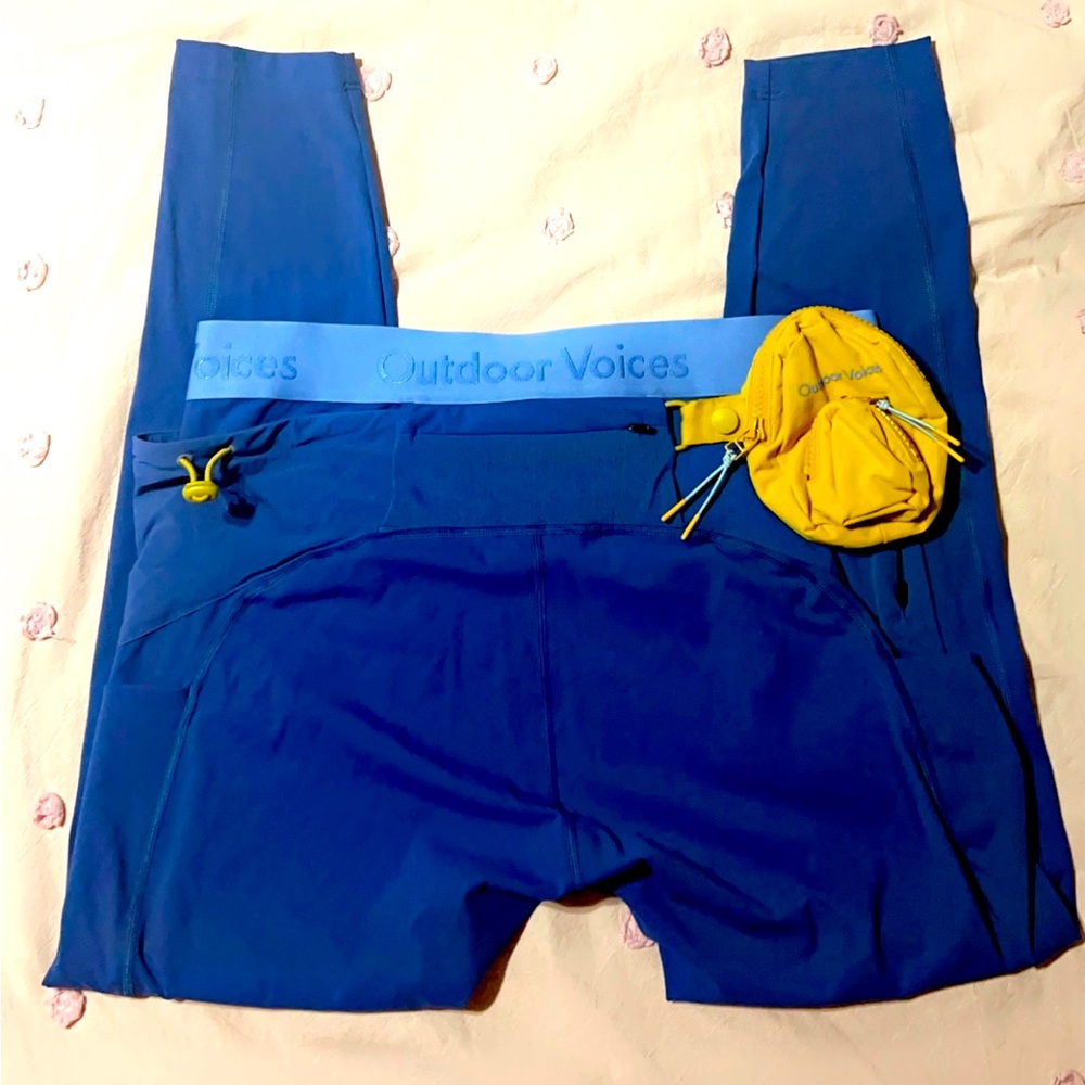 Outdoor Voices “snacks” Leggings